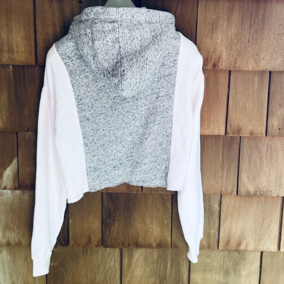 PINK Victoria’s Secret  GRAY & WHITE HOODED CROPPED SWEATSHIRT  Size XS - Picture 9 of 12